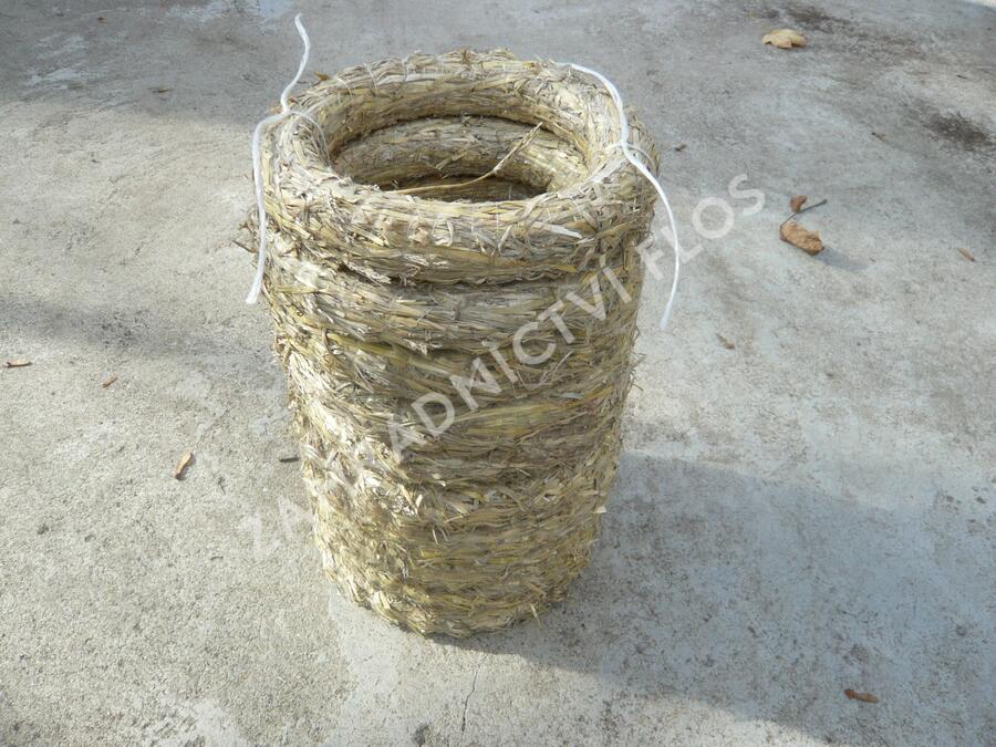 Slaměný kruh - Slaměný kruh