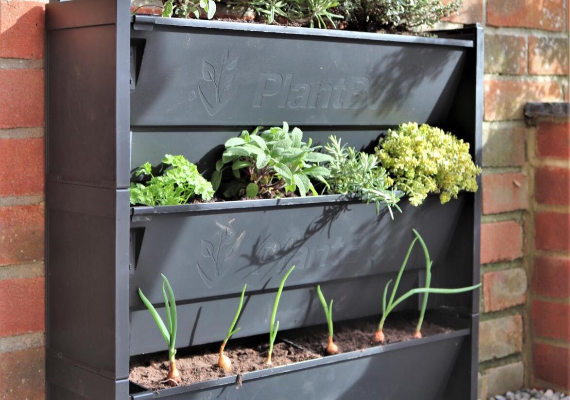 PlantBox® - truhlík pro živé zelené stěny - PlantBox® - truhlík pro živé zelené stěny